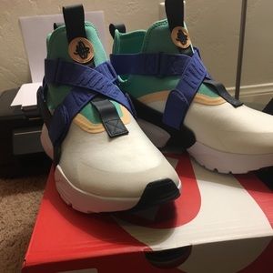 Nike Air Haurache City size 10